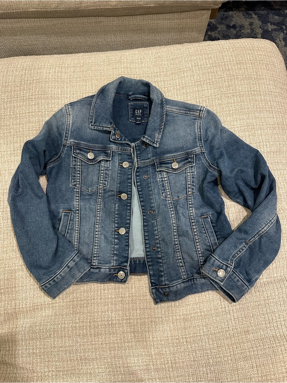 GAP Light-Medium Blue Denim Jacket